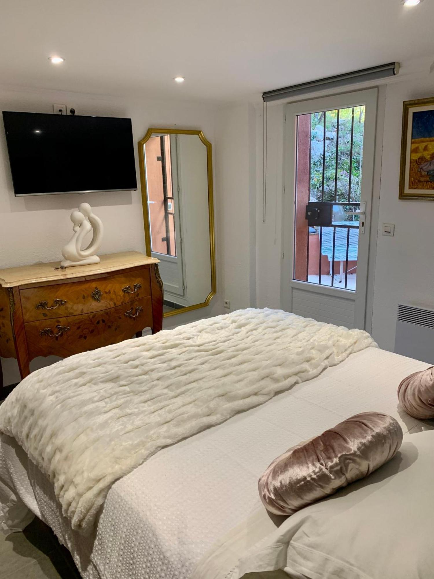 Appartement De Caractere Le Camelia, 56M², Dans Propriete Au Calme Avec Piscine By Le Mas De Louise Et Sacha Solliès-Toucas Eksteriør bilde